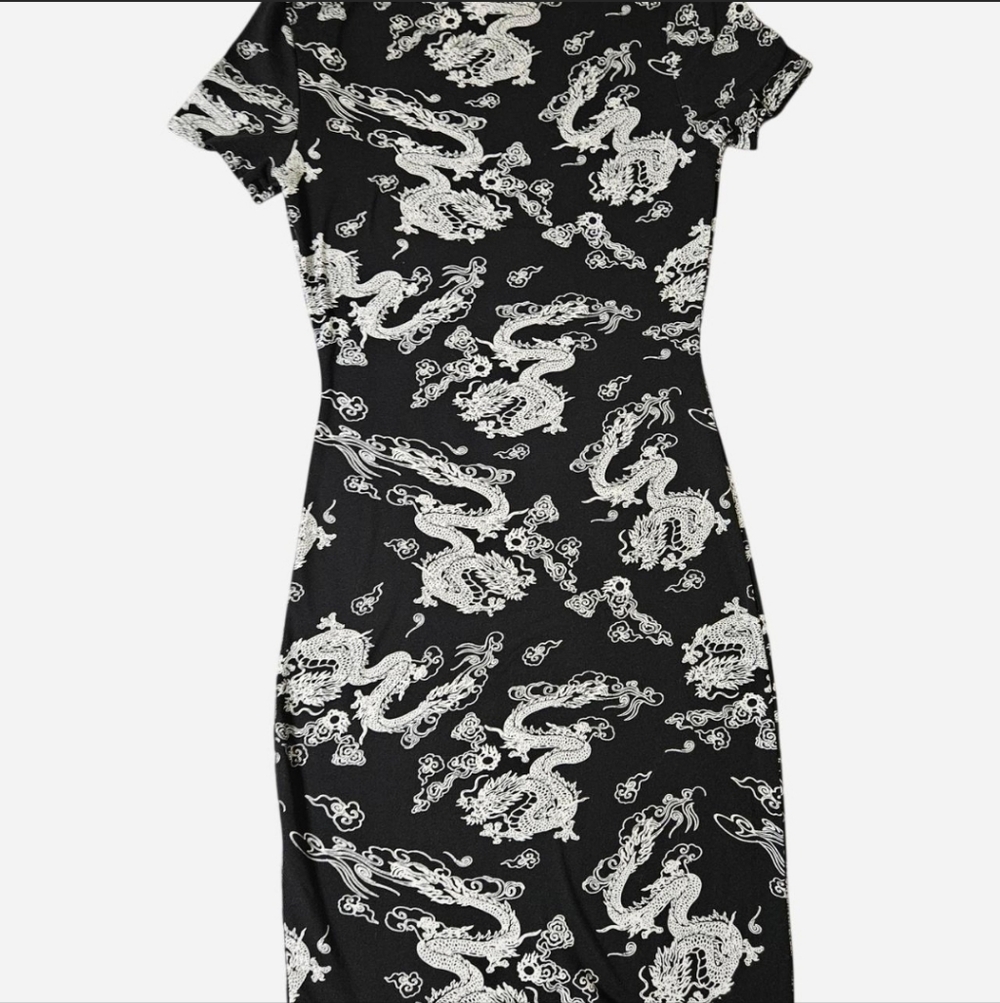 Black and White Dragon Print Mini Dress - Picture 2 of 3